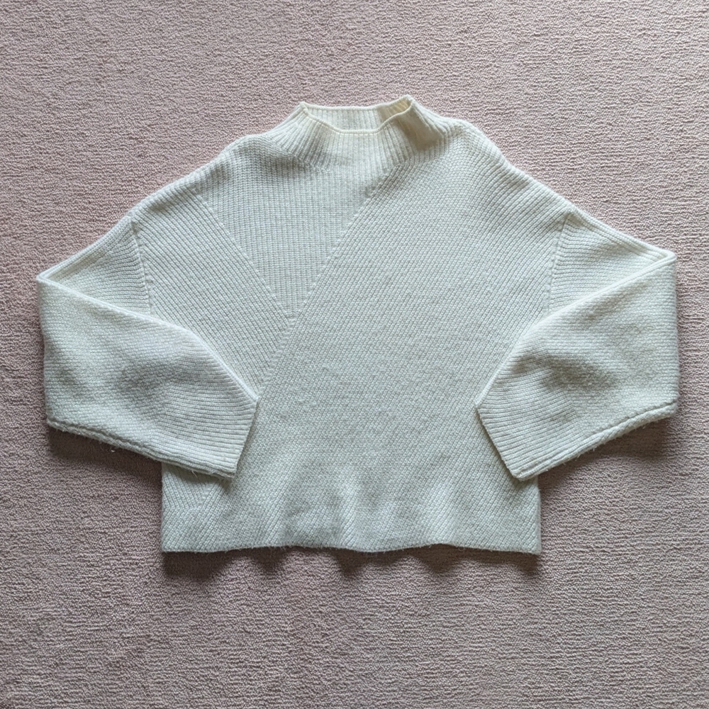 all:row mock neck, chunky knit white sweater, size M/L